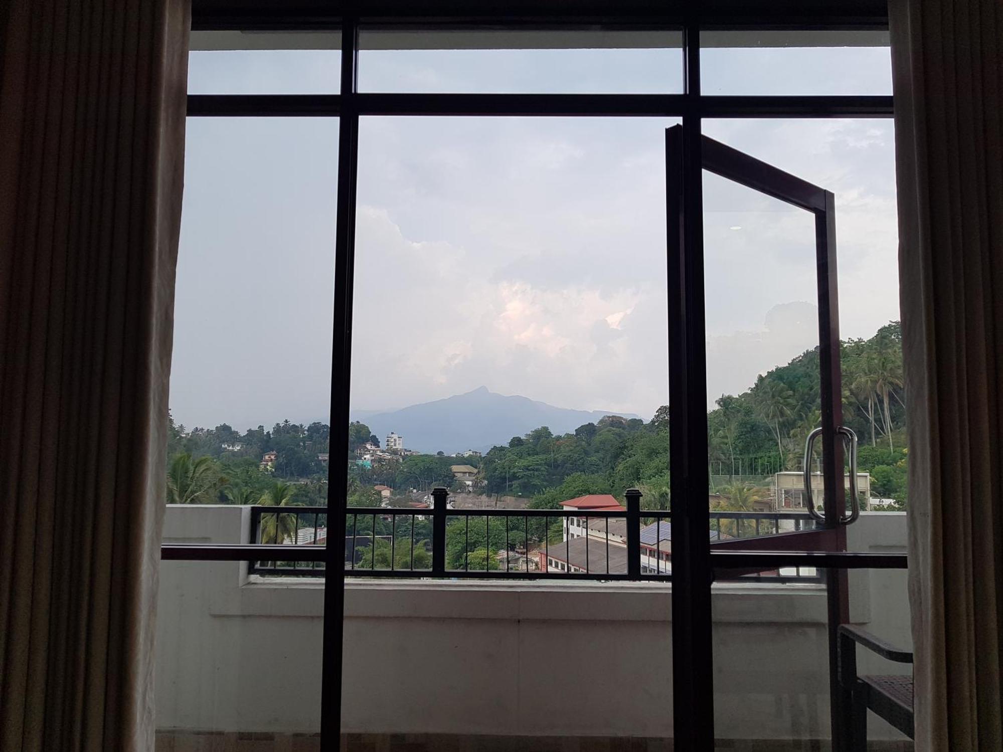 Galaxy City Hotel Kandy Kültér fotó